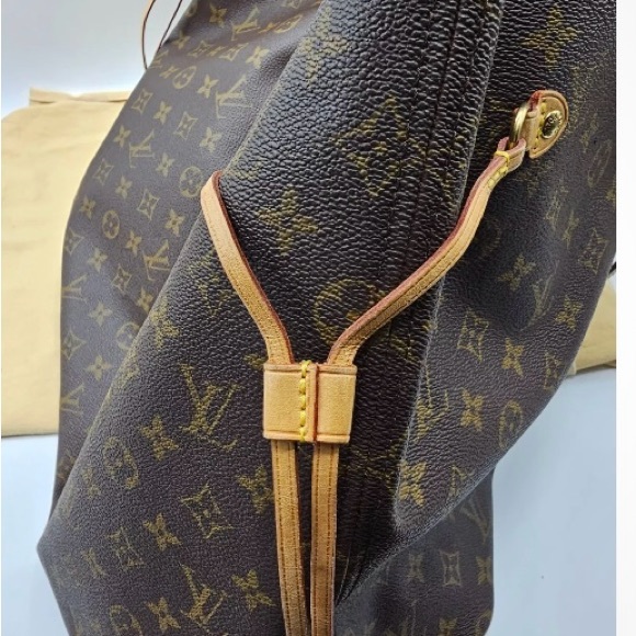 Louis Vuitton Neverfull GM - Picture 12 of 16